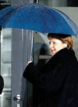 Chanceler da Alemanha, ngela Merkel, chega para um evento de seu governo em Berlim