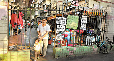 Av e neto em local residencial em Shenzhen, na China; a cidade  uma das que crescem mais rapidamente no mundo