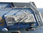 Cruzeiro Costa Concordia fica inclinado após encalhar na ilha italiana Giglio; ao menos 53 brasileiros estavam em navio na Itália Leia mais