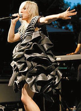 A cantora Zola Jesus em julho ltimo, em show no festival Pitchfork, em Chicago (EUA)