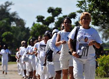 As Damas de Branco protestam aps a morte do dissidente
