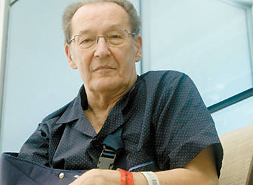 O qumico aposentado Victor Mario Molinari, 74, no Hospital so Jos, em So Paulo