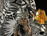 Passista desfila na escola de samba União da Ilha veja o Especial do Carnaval 2012