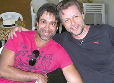 Mrio Warde ( esquerda) e Ricardo Tapajs ( direita); casal de mdicos homossexuais acusa clube de discriminao