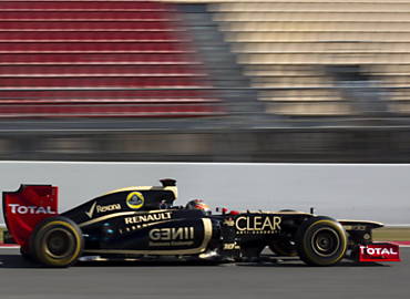 Grosjean e sua Lotus no circuito da Catalunha