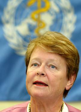 A norueguesa Gro Brundtland em conferncia da OMS em Bruxelas