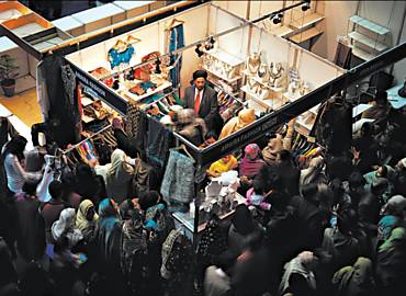 Em fevereiro, exposio comercial indiana em Lahore (Paquisto), evento indito; empresas da ndia tm papel crescente na poltica externa