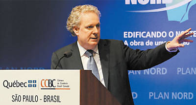 Jean Charest, primeiro-ministro de Qubec, discursa em encontro com empresrios em So Paulo, na ltima quarta