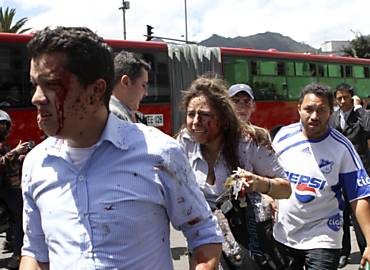 Feridos pelo atentado com explosivos que matou 2 num movimentado ponto de Bogot