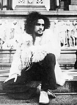 Caetano durante seu exlio em Londres, em 1970
