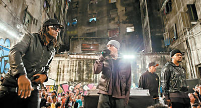 Racionais MCs gravam videoclipe em prdio ocupado por sem-teto na regio da Nova Luz, no centro de So paulo