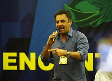 O senador Acio Neves (PSDB-MG) no Encontro Estadual do partido, em BH, onde ele afirmou que o governo federal promove uma "investigao seletiva" na CPI