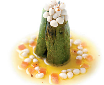 Prato de quiabo em que as sementes se transformam num caviar vegetal, da chef Roberta Sudbrack