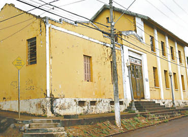 Fachada de antigo prdio da CPFL em Bonfim Paulista, que tem projeto de revitalizao