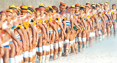 ndios participam de cerimnia no Parque Indgena do Xingu, interior de Mato Grosso