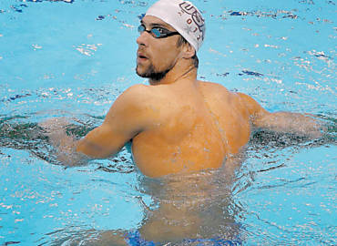O nadador Michael Phelps treina no Centro de Esportes Aquticos