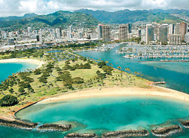 Regio prxima da praia de Waikiki vista de helicptero