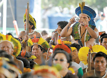 ndios tikuna participam de conferncia da ONU no Rio, em junho; eles formam a maior etnia do pas, de acordo com o IBGE