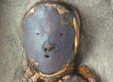 Mmia criada pelo antigo povo chinchorro, tido como o primeiro a adotar essa prtica