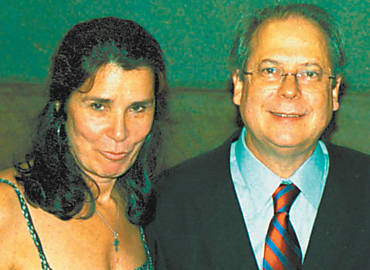 Maria ngela Saragoa com o ex-marido, o ex-ministro Jos Dirceu, numa festa de 2004