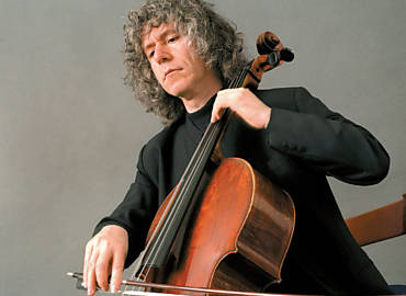 O violoncelista britnico Steven Isserlis, que faz apresentao nica hoje na Sala So Paulo
