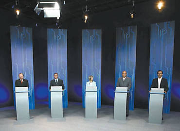 Candidatos de Franca no estdio da EPTV, antes do debate eleitoral, no ltimo sbado