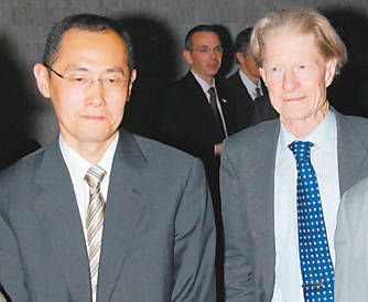 Os ganhadores do Nobel, Yamanaka e Gurdon, em 2008