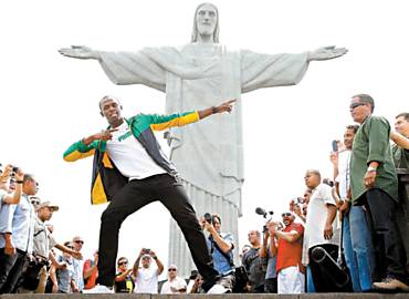 Usain Bolt, recordista dos 100 m e 200 m, no Corcovado