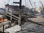 Tempestade Sandy destrói casas no bairro de Queens, em Nova York Leia mais