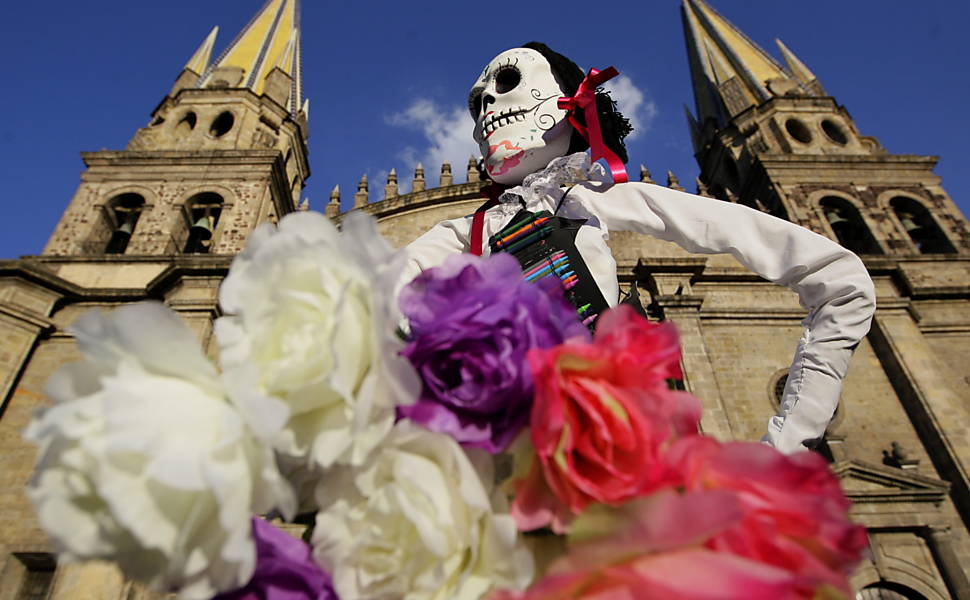 Mexicanos celebram o Dia dos Mortos