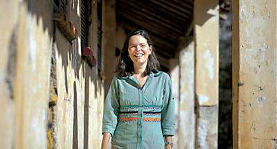 Cybele Oliveira, na vila de Caet-Au (BA)