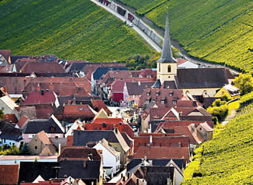 Vilarejo de Escherndorf, na regio vincola da Francnia