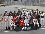Pilotos posam para foto oficial antes do GP Brasil, na pista de Interlagos Leia mais