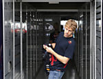 O alemão Sebastian Vettel chega no escritório montado da Red Bull, em Interlagos Leia mais