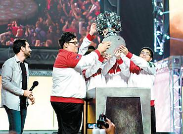 Equipe taiwanesa Tai Pei Assassins, campe do campeonato de "League of Legends" e premiada com US$ 1 milho