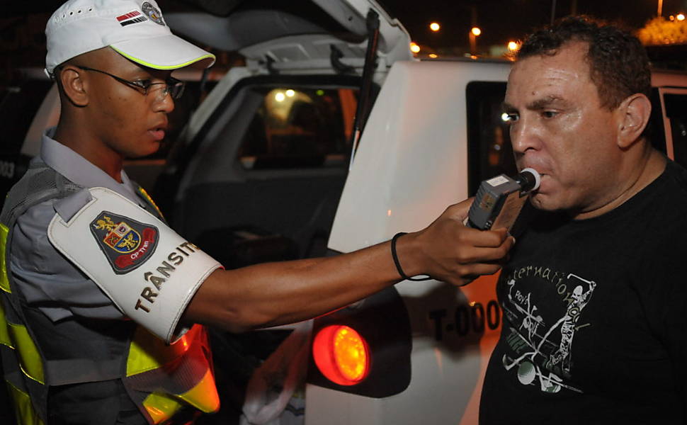 Blitz Da Nova Lei Seca Em SP 29 05 2018 Cotidiano Fotografia