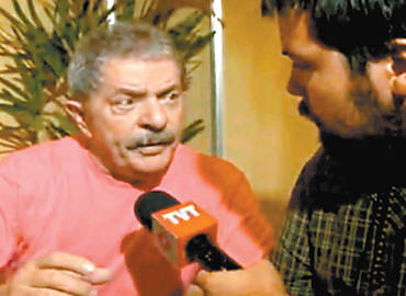 O ex-presidente Lula em entrevista à TVT em novembro, quando festejou a expansão da emissora que ajudou a criar