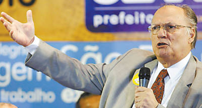 O presidente do PPS, deputado Roberto Freire, participa de encontro do partido em 2012