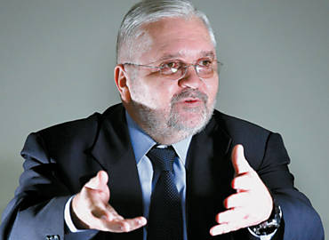 Gurgel, durante entrevista na sala de reunies de seu gabinete em Braslia