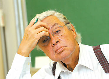 Carlos Lessa, que foi professor de Dilma na Unicamp