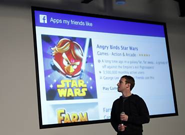 O presidente-executivo do Facebook, Mark Zuckerberg, apresenta a nova funo da rede, a Busca Social, em Menlo Park