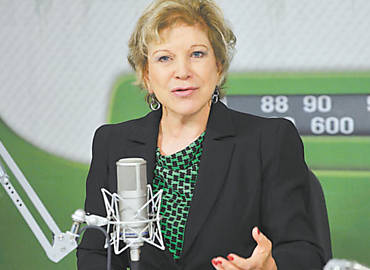 Ministra da Cultura, Marta Suplicy, em entrevista para o programa "Bom Dia, Ministro"