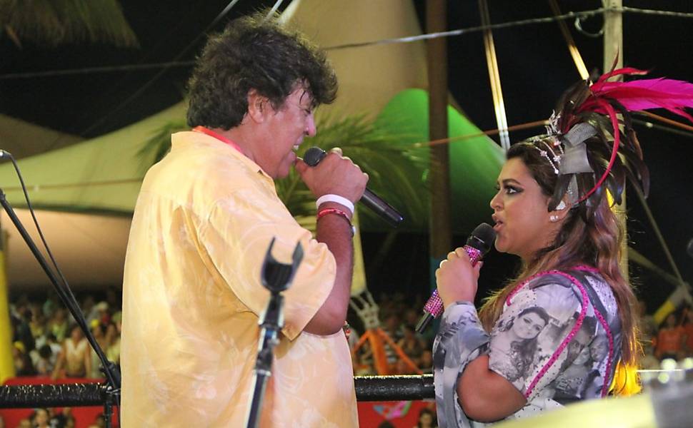 Preta Gil canta com Sidney Magal no circuito Barra-Ondina Veja especial