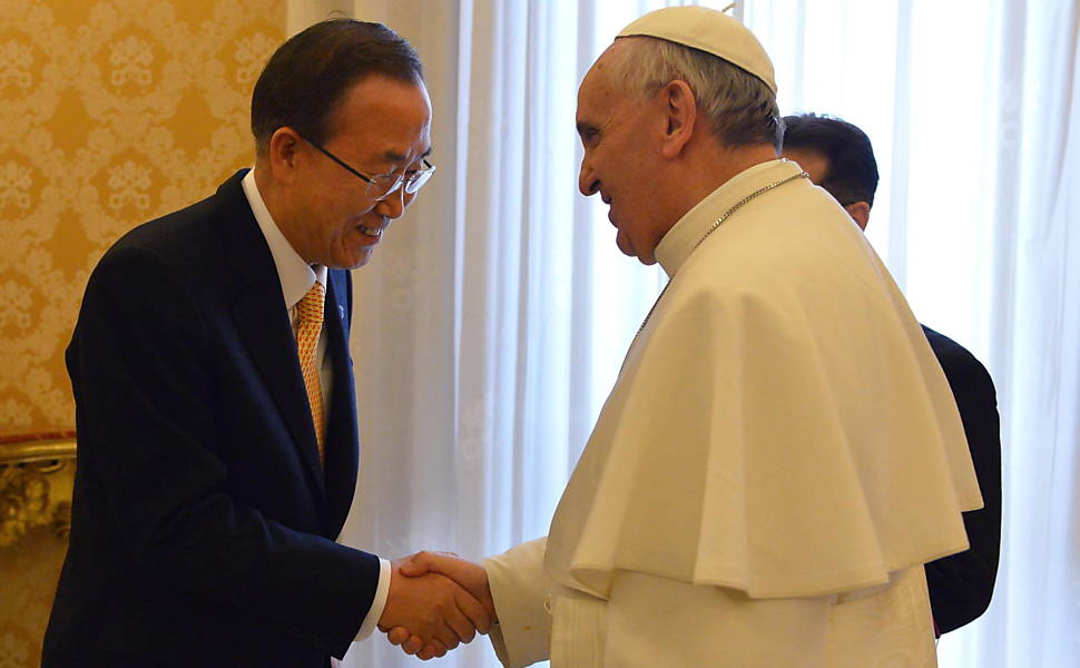 O papa Francisco recebeu nesta terça-feira o secretário-geral da ONU, Ban Ki-moon, em audiência particular no Vaticano 