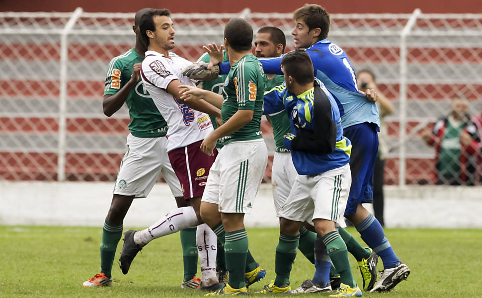 Palmeiras B X Sertãozinho - 22/05/2019 - Esporte - Fotografia - Folha ...