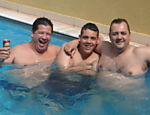 Ricardo Rangel, Gustavo Montemor e Paulo Montemor comemoram o início do verão 2013