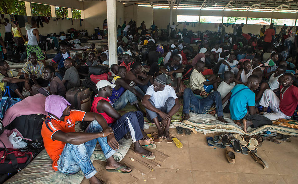 TOPNEWS Aqui você tem mais conteúdo! Envio de haitianos do Acre a SP escancara crise migratória TOPNEWS Aqui você tem mais conteúdo! Envio de haitianos do Acre a SP escancara crise migratória