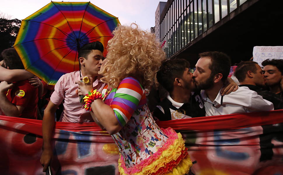 Beijao gay na Paulista