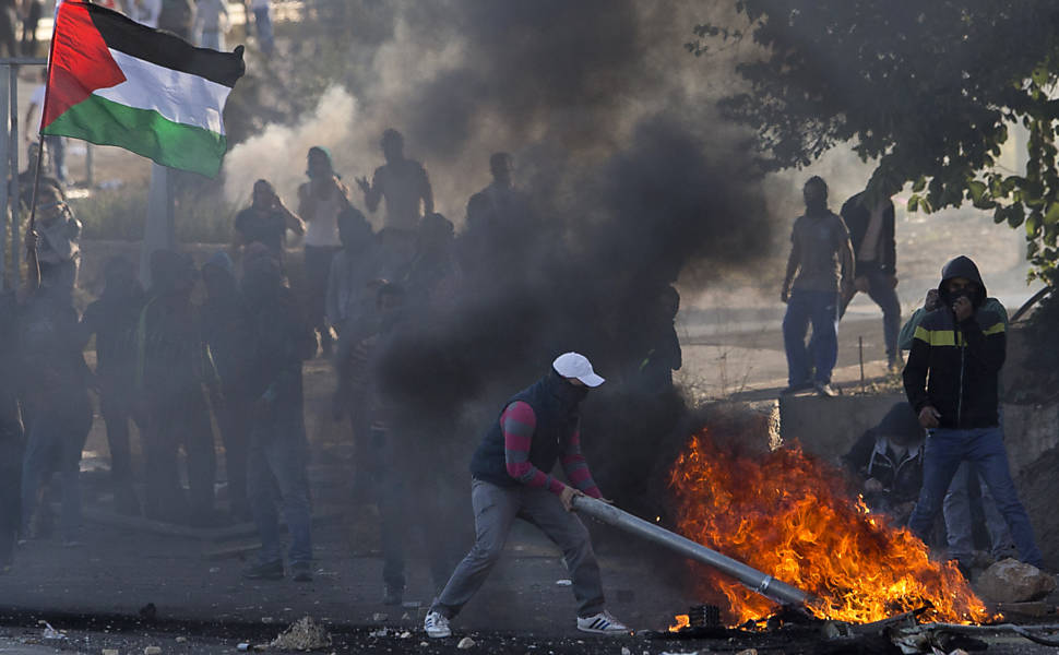 Jovens de aldeia rabe entraram em confronto com a polcia israelense