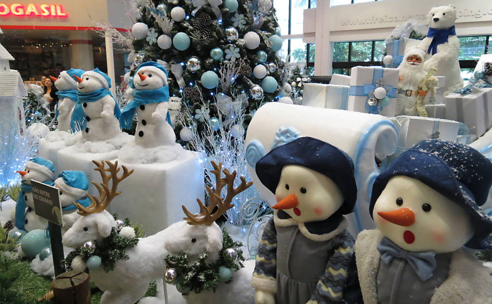 Natal: shoppings têm decoração especial e horário estendido no fim do ano -  12/12/2014 - Passeios - Guia Folha
